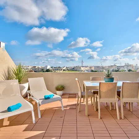 Apartment Superb Penthouse With Views & Terrace