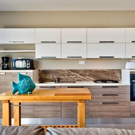 Superb Penthouse With Views & Terrace * Naxxar