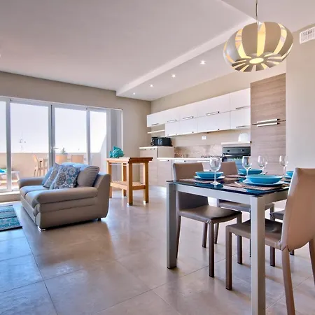 Superb Penthouse With Views & Terrace